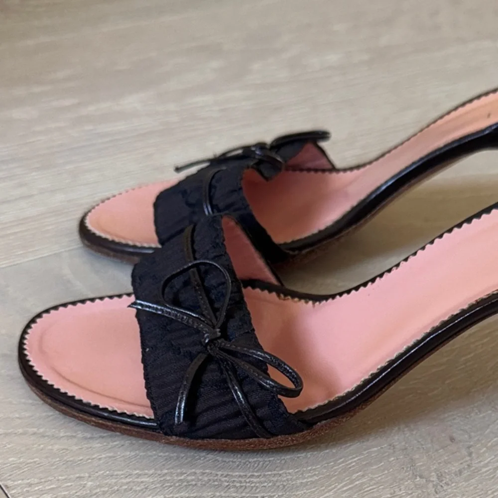 Gucci Brown Slide Sandals with Bow Detail - Picture 3 of 10